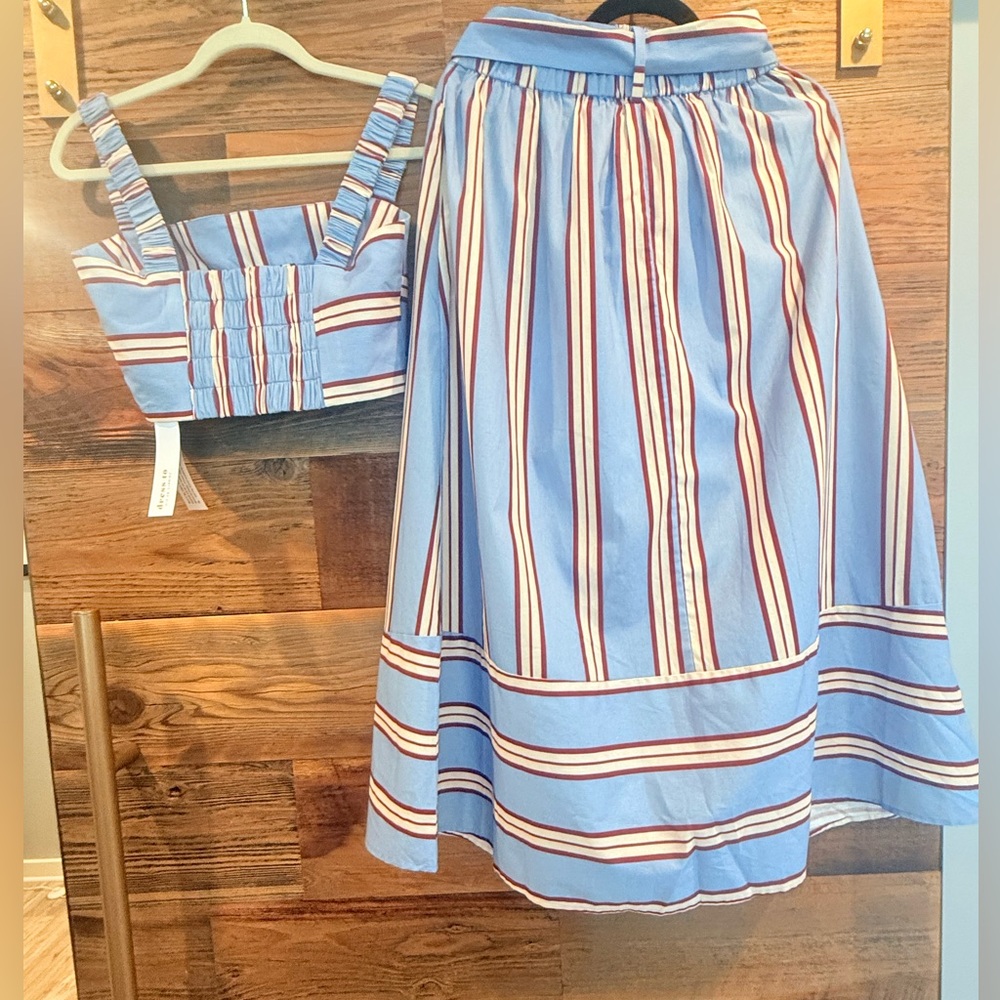 Dress To Elegant Blue Striped A-Line Crop Top & Skirt Set - Picture 3 of 8